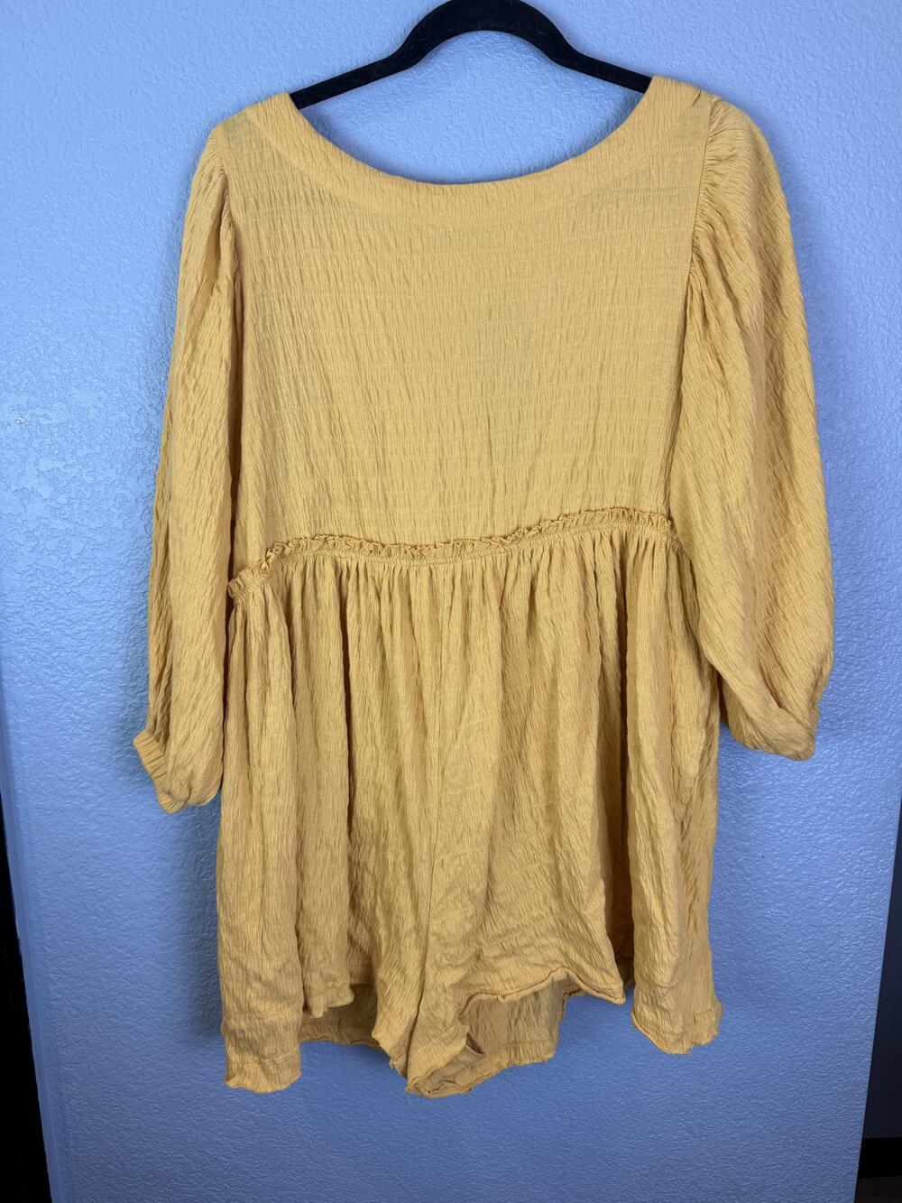 Free People Romper Medium Gold Yellow Textured Long Sleeve Keyhole Pockets